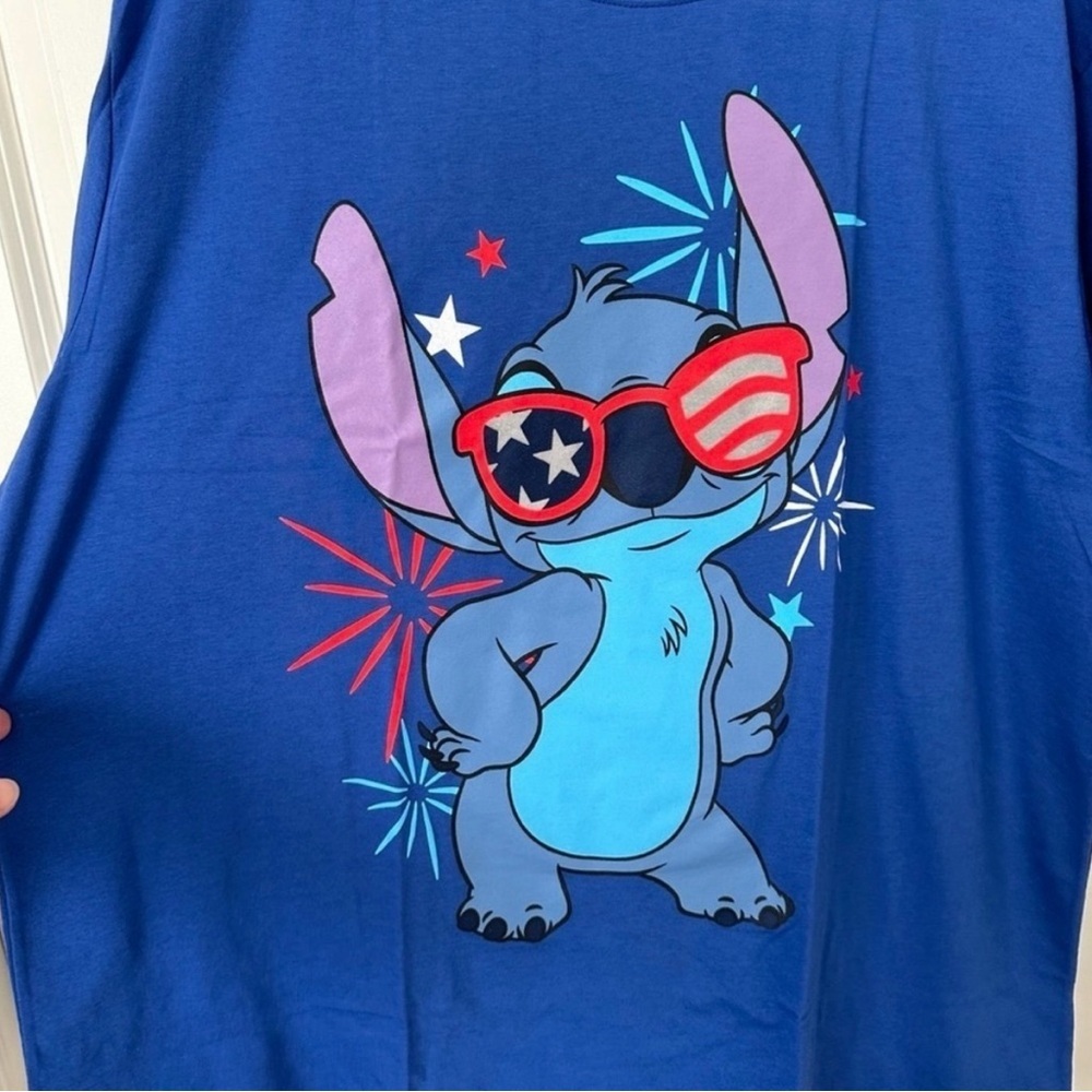 Disney Stitch Fireworks Short Sleeve T-Shirt Size XL - Picture 4 of 6